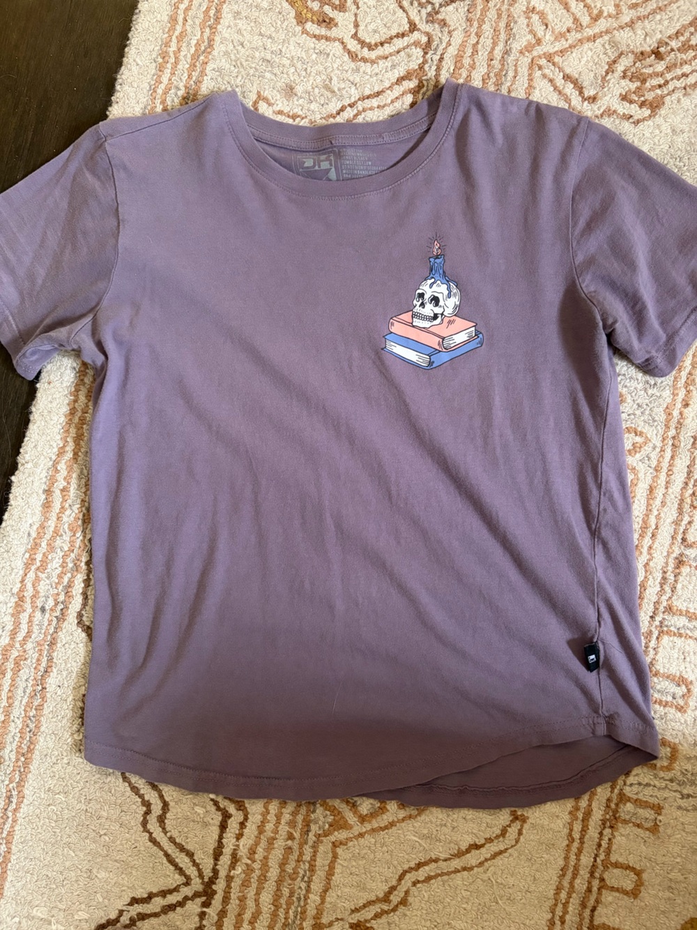 Rock & Republic Dusty Mauve Tee with Skull & Books Graphic